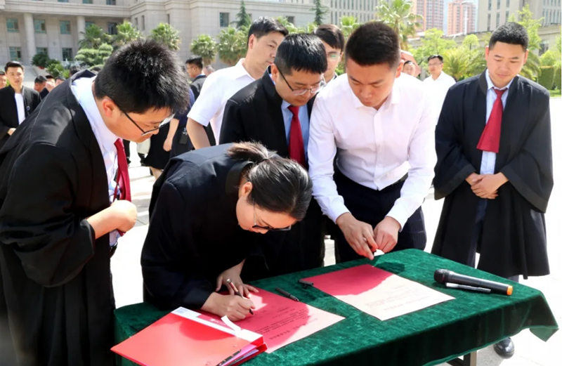 陇南市律师行业举行“严格依法规范执业,树立律师行业新形象”教育活动启动仪式3.png